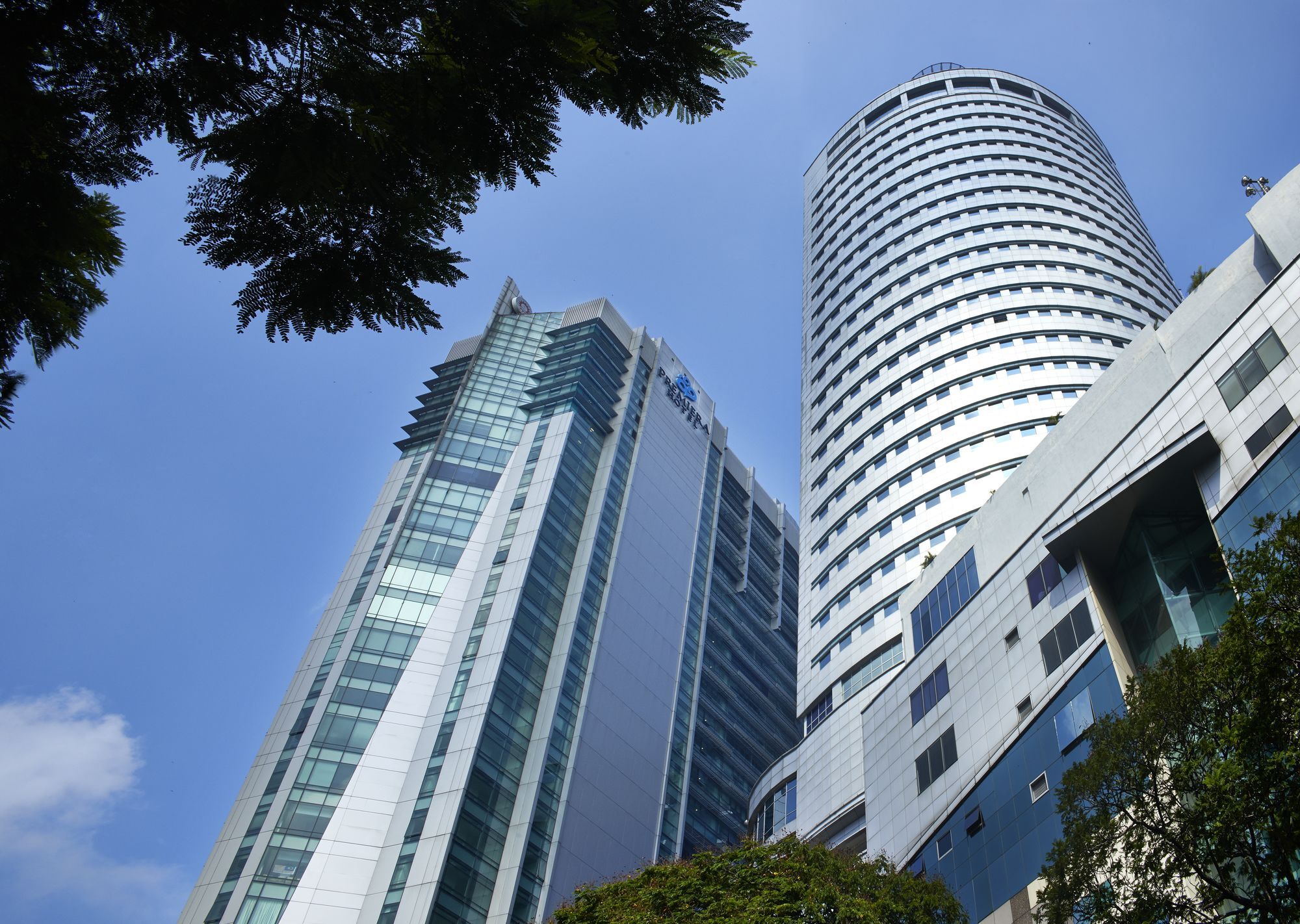 Hotel Premiera 4*